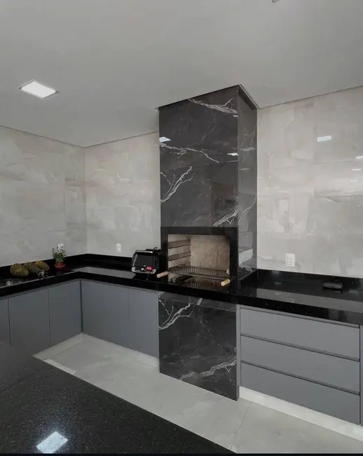 Foto 4 de Sobrado com 4 quartos à venda, 320m2 em Alvorada, Anapolis - GO