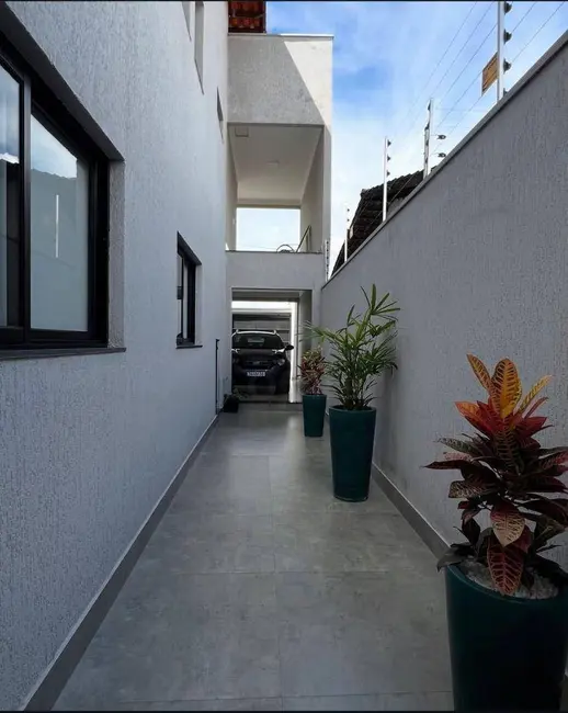 Foto 3 de Sobrado com 4 quartos à venda, 320m2 em Alvorada, Anapolis - GO