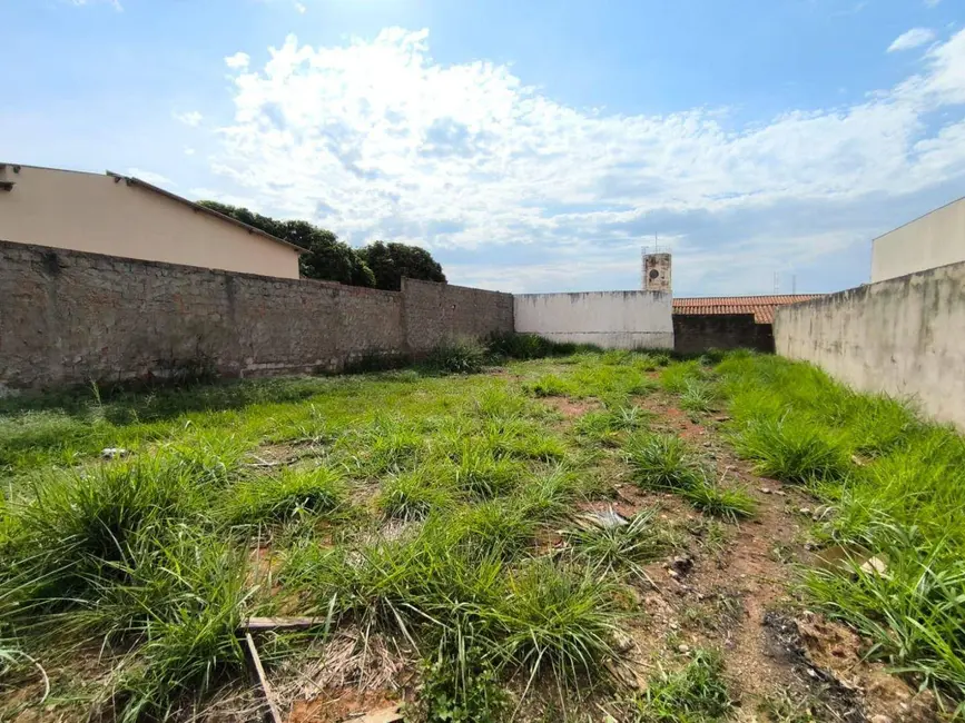 Foto 4 de Terreno / Lote à venda, 300m2 em Jardim dos Ipês, Anapolis - GO