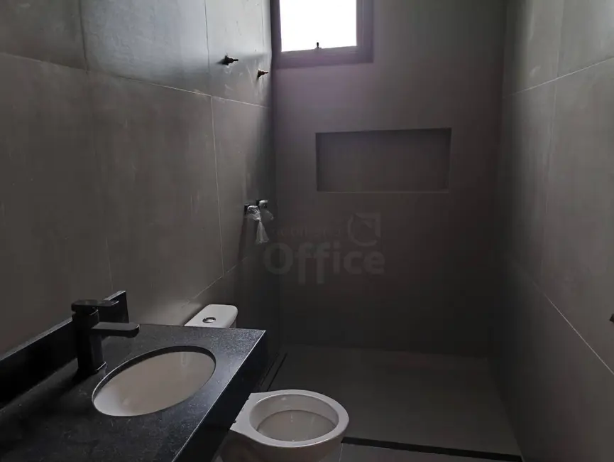 Foto 8 de Casa de Condomínio com 3 quartos à venda, 360m2 em Anapolis - GO