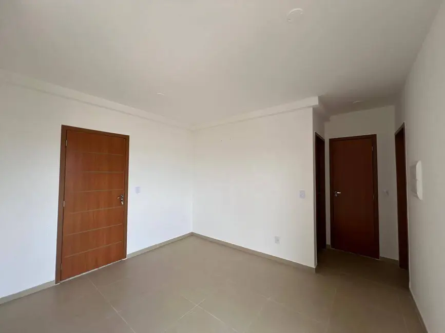 Foto 2 de Apartamento com 2 quartos para alugar, 48m2 em Vila Industrial, Anapolis - GO