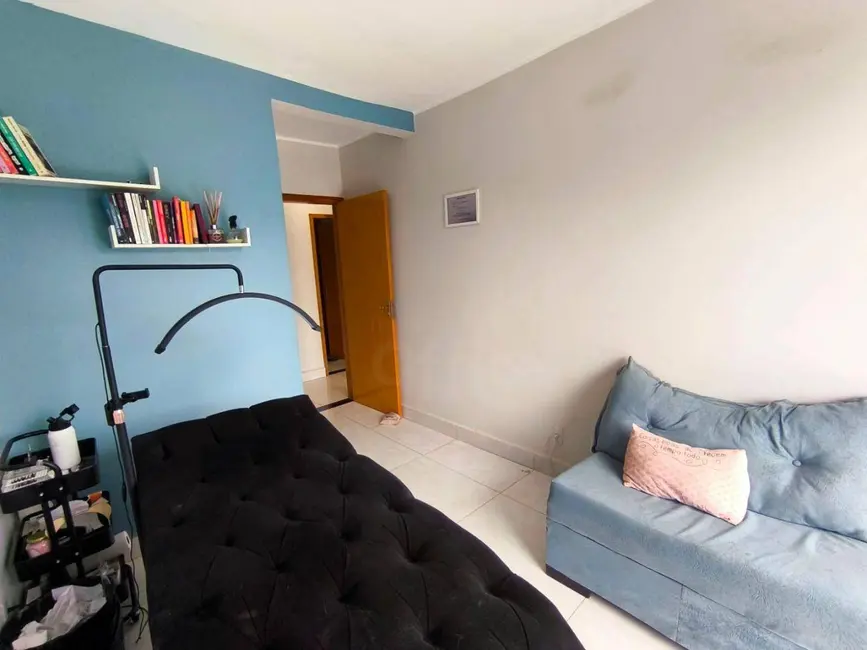 Foto 2 de Sobrado com 2 quartos à venda, 120m2 em Lourdes, Anapolis - GO