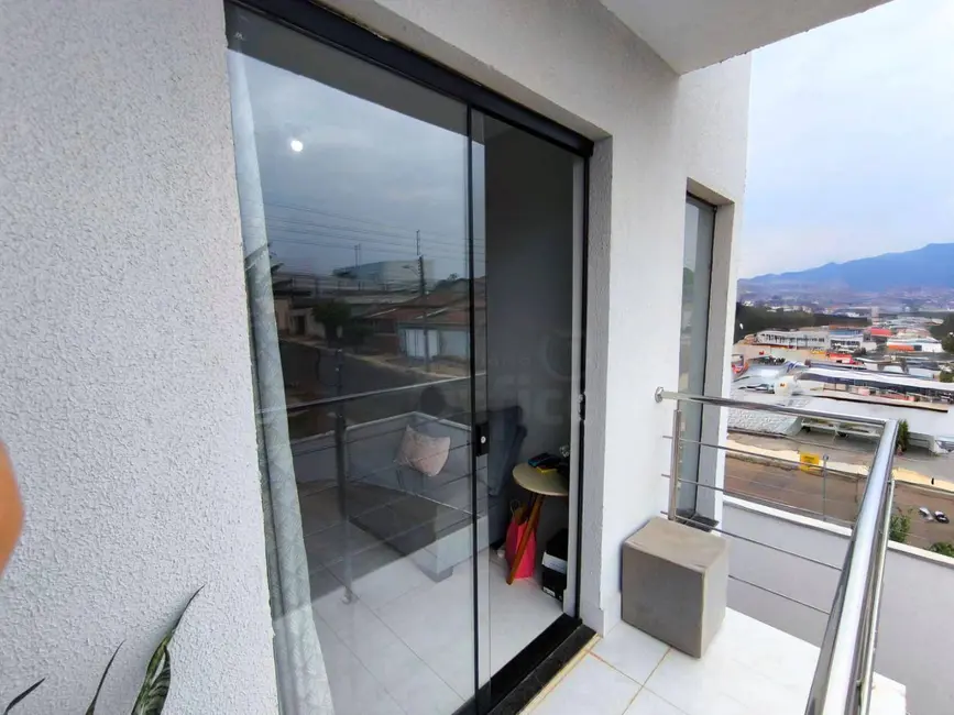 Foto 6 de Sobrado com 2 quartos à venda, 120m2 em Lourdes, Anapolis - GO