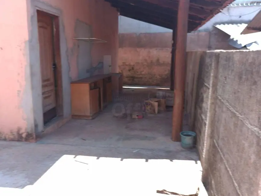 Casa com 3 quartos à venda, 300m2 em Parque Brasília 2ª Etapa, Anapolis - GO - imagem 5 Foto 5 de Casa com 3 quartos à venda, 300m2 em Parque Brasília 2ª Etapa, Anapolis - GO