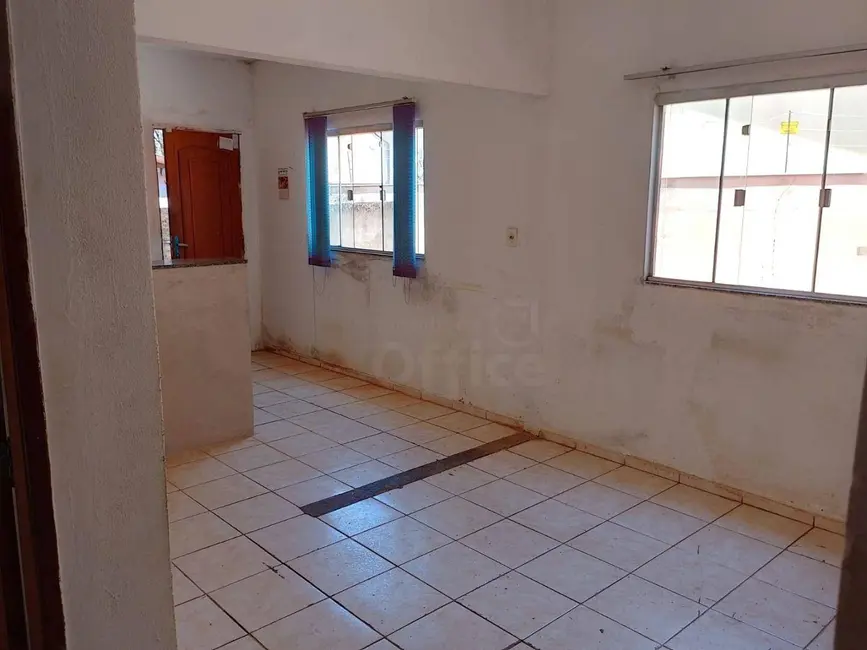 Casa com 3 quartos à venda, 300m2 em Parque Brasília 2ª Etapa, Anapolis - GO - imagem 9 Foto 9 de Casa com 3 quartos à venda, 300m2 em Parque Brasília 2ª Etapa, Anapolis - GO