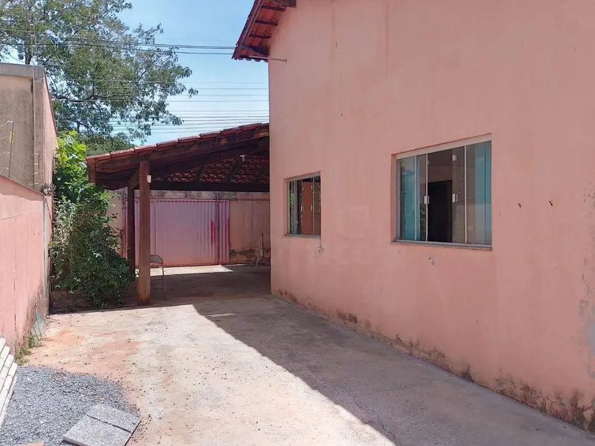 Casa com 3 quartos à venda, 300m2 em Parque Brasília 2ª Etapa, Anapolis - GO - imagem 3 Foto 3 de Casa com 3 quartos à venda, 300m2 em Parque Brasília 2ª Etapa, Anapolis - GO