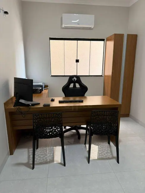 Sobrado com 3 quartos à venda, 150m2 em Jardim Ana Paula, Anapolis - GO - imagem 7 Foto 7 de Sobrado com 3 quartos à venda, 150m2 em Jardim Ana Paula, Anapolis - GO