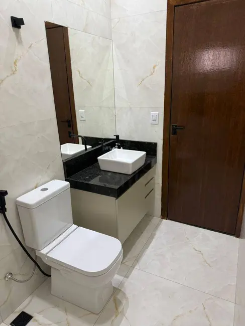 Sobrado com 3 quartos à venda, 150m2 em Jardim Ana Paula, Anapolis - GO - imagem 8 Foto 8 de Sobrado com 3 quartos à venda, 150m2 em Jardim Ana Paula, Anapolis - GO