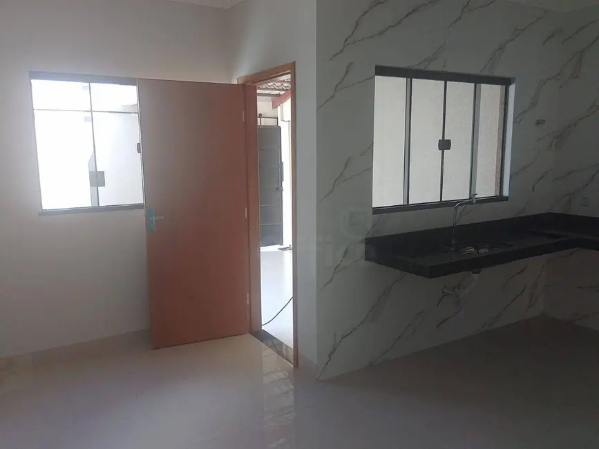 Foto 3 de Casa com 2 quartos à venda, 100m2 em Jardim Itália, Anapolis - GO