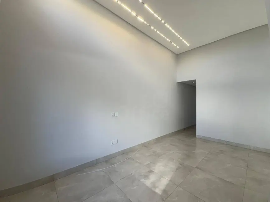 Foto 3 de Casa com 3 quartos à venda, 156m2 em Víviam Parque, Anapolis - GO