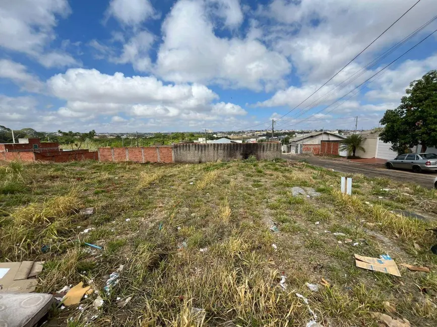 Foto 2 de Terreno / Lote à venda, 251m2 em Jardim Itália, Anapolis - GO