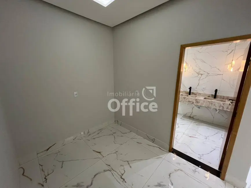 Foto 9 de Casa com 3 quartos à venda, 300m2 em Parque Brasília 2ª Etapa, Anapolis - GO