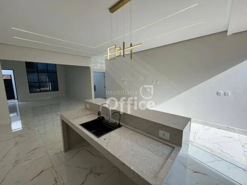 Foto 6 de Casa com 3 quartos à venda, 300m2 em Parque Brasília 2ª Etapa, Anapolis - GO
