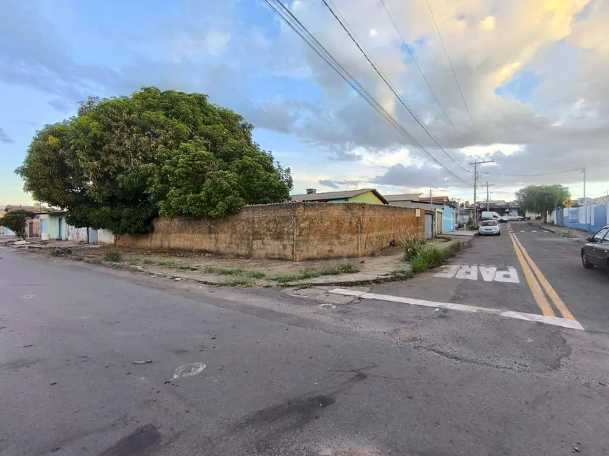 Foto 2 de Terreno / Lote à venda, 540m2 em Jardim Alvorada, Anapolis - GO