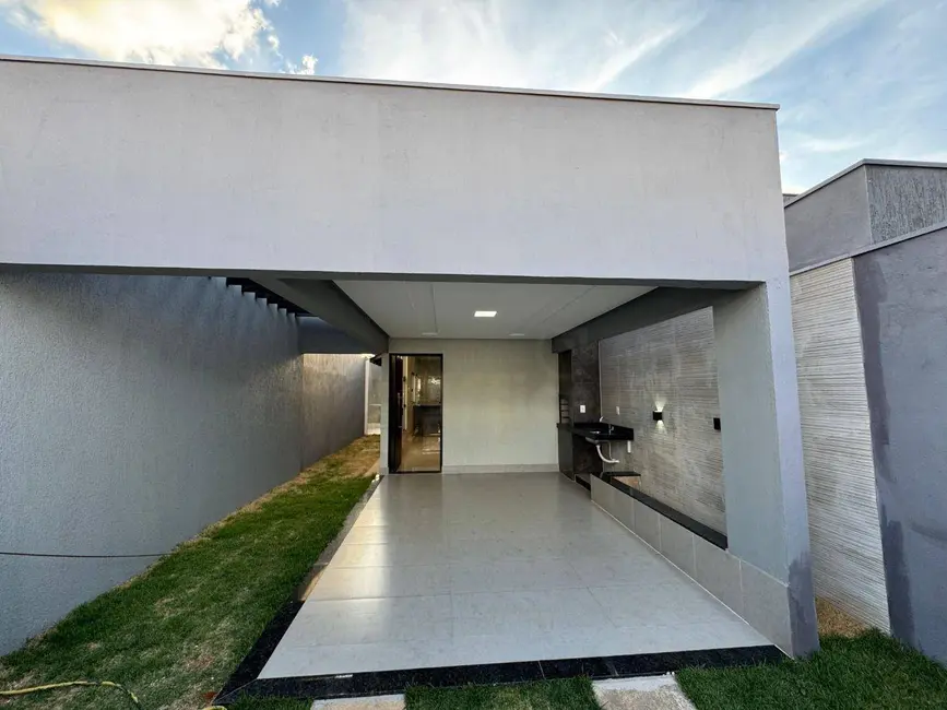 Foto 2 de Casa com 3 quartos à venda, 170m2 em Anapolis - GO