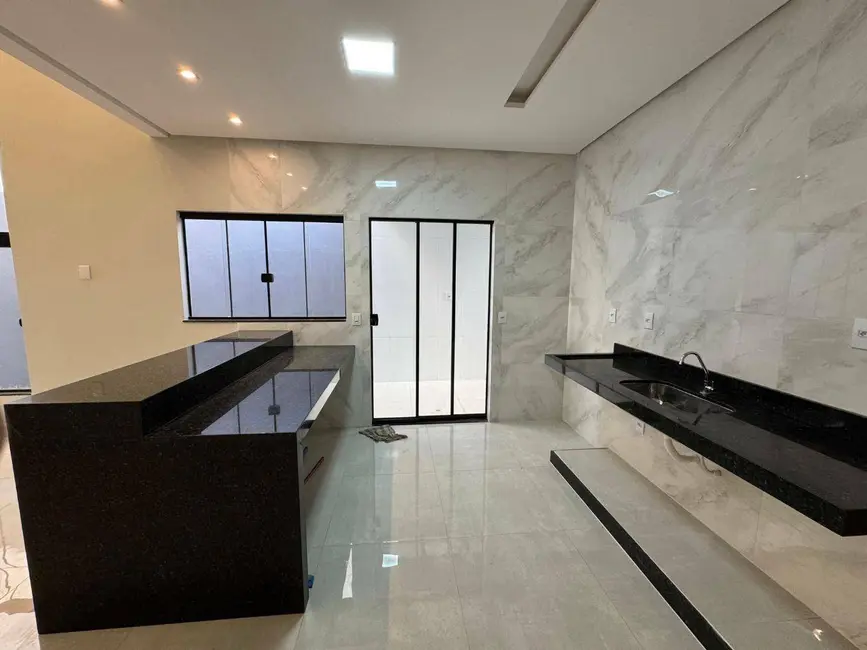 Foto 6 de Casa com 3 quartos à venda, 170m2 em Anapolis - GO