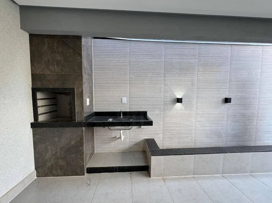 Foto 3 de Casa com 3 quartos à venda, 170m2 em Anapolis - GO