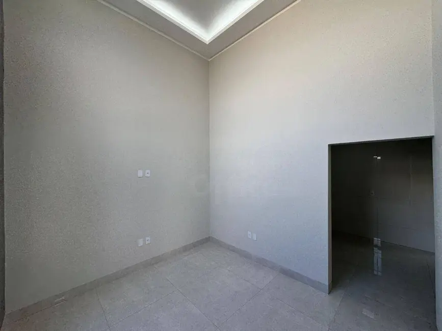 Foto 3 de Casa com 3 quartos à venda, 199m2 em Residencial Ildefonso Limírio, Anapolis - GO