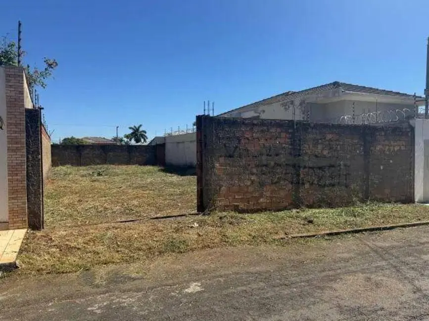Foto 1 de Terreno / Lote à venda, 360m2 em Anápolis City, Anapolis - GO