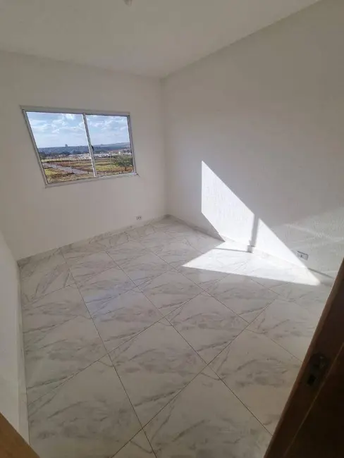 Foto 3 de Apartamento com 2 quartos à venda, 50m2 em Residencial Cerejeiras, Anapolis - GO