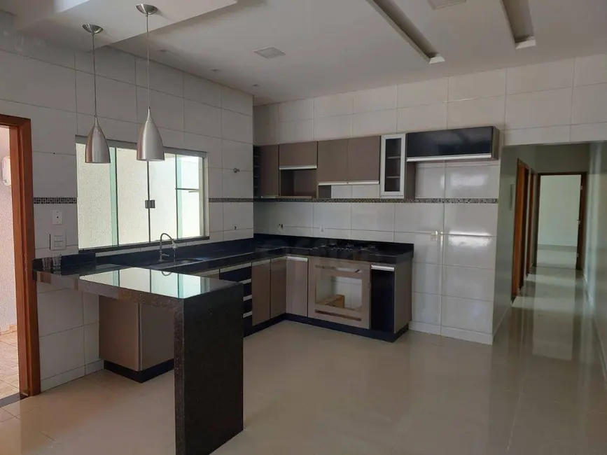 Casa com 3 quartos à venda, 150m2 em Parque Brasília, Anapolis - GO - imagem 4 Foto 4 de Casa com 3 quartos à venda, 150m2 em Parque Brasília, Anapolis - GO