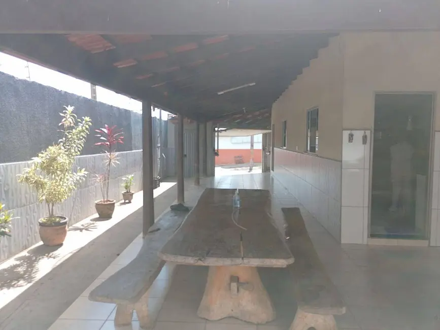 Foto 2 de Casa com 3 quartos à venda, 370m2 em Anapolis - GO