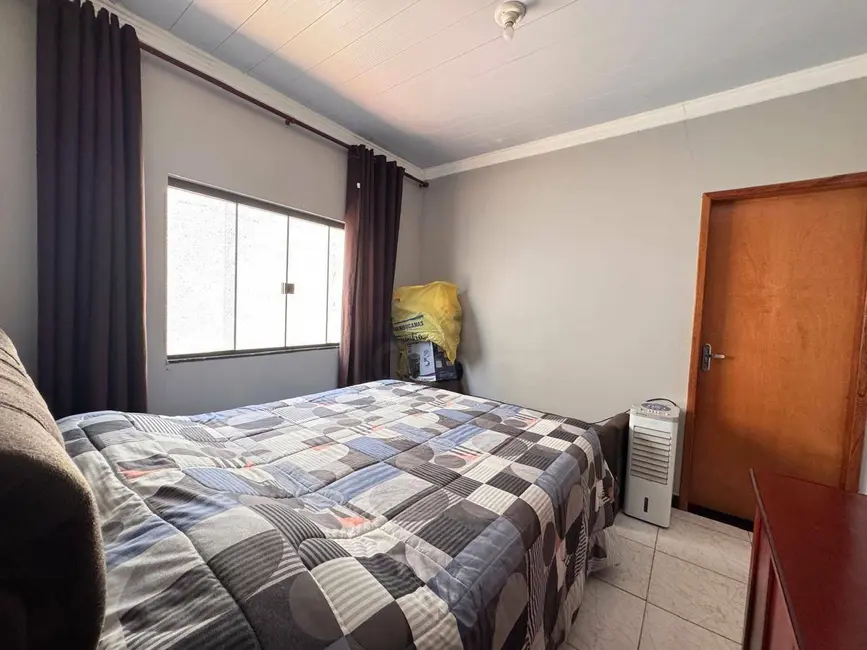 Foto 9 de Casa com 3 quartos à venda, 200m2 em Jardim Itália, Anapolis - GO