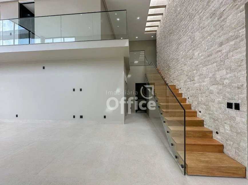 Foto 6 de Sobrado com 4 quartos à venda, 390m2 em Condomínio Residencial Grand Trianon, Anapolis - GO
