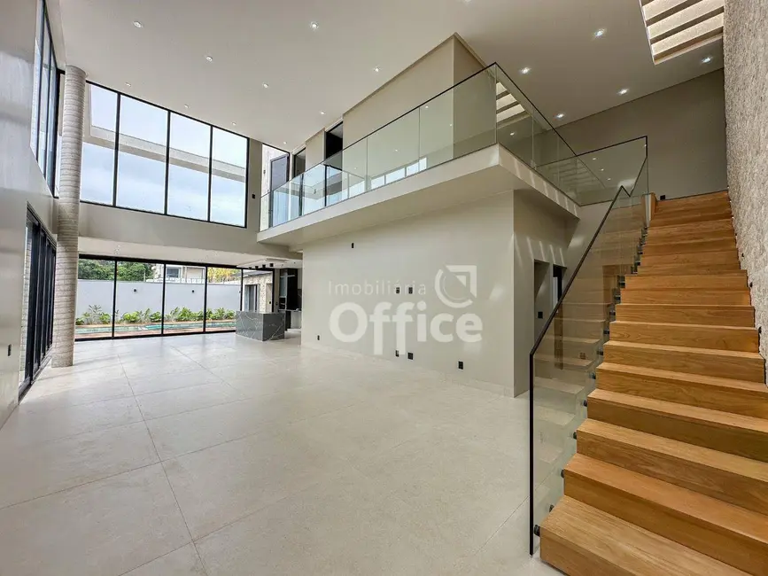Foto 5 de Sobrado com 4 quartos à venda, 390m2 em Condomínio Residencial Grand Trianon, Anapolis - GO