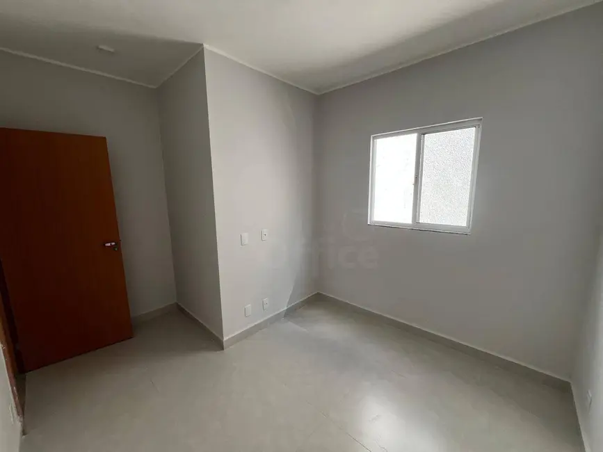 Foto 4 de Casa de Condomínio com 3 quartos à venda, 150m2 em Chácaras Americanas, Anapolis - GO