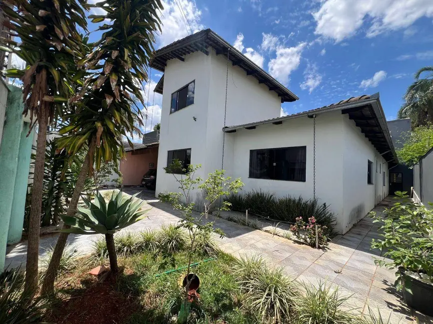 Foto 1 de Casa com 4 quartos à venda, 420m2 em Anápolis City, Anapolis - GO