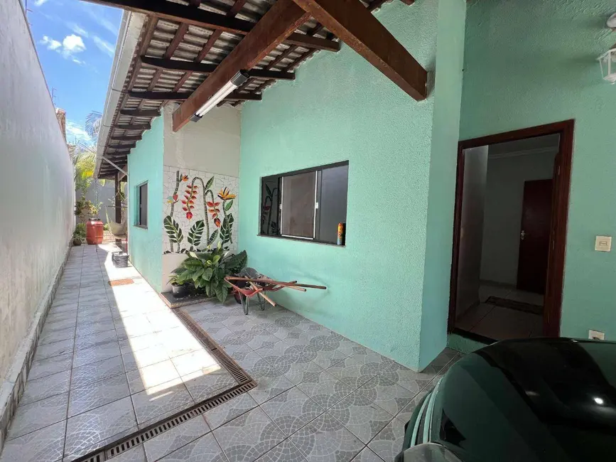 Foto 3 de Casa com 4 quartos à venda, 420m2 em Anápolis City, Anapolis - GO