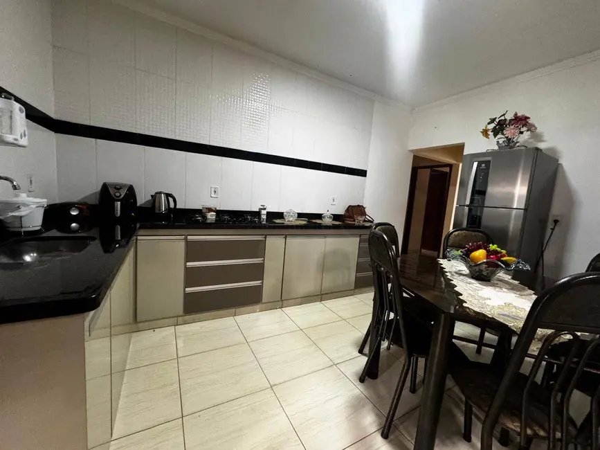 Foto 6 de Casa com 3 quartos à venda, 300m2 em Jardim dos Ipês, Anapolis - GO