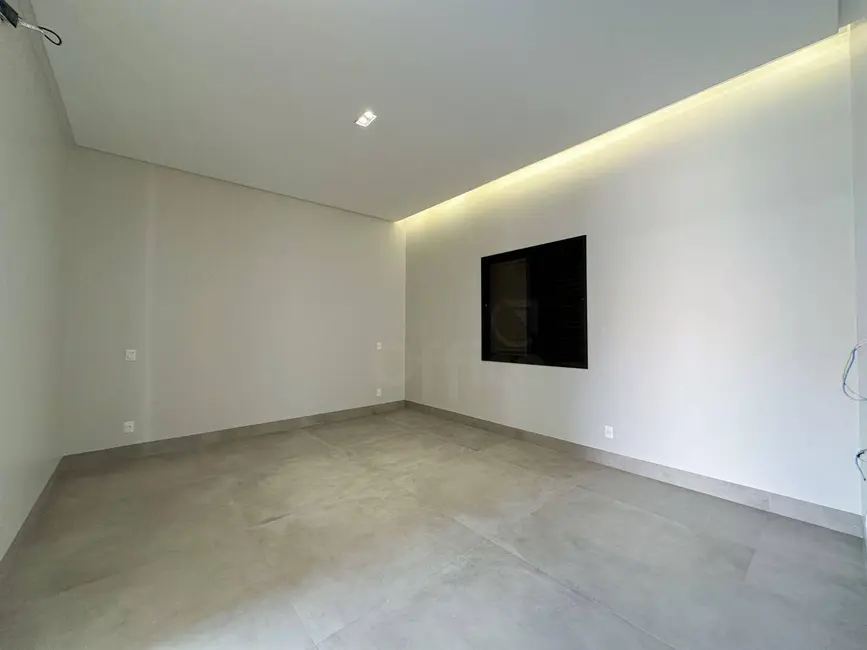 Foto 8 de Casa com 3 quartos à venda, 900m2 em Anápolis City, Anapolis - GO