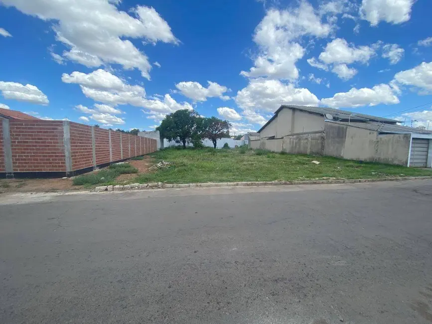 Foto 2 de Terreno / Lote à venda, 630m2 em Vila Santa Maria de Nazareth, Anapolis - GO