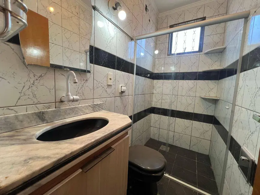 Foto 7 de Sobrado com 5 quartos à venda, 300m2 em Anapolis - GO