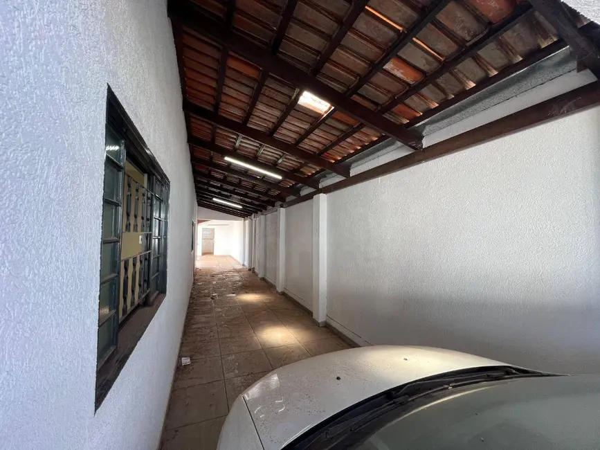 Foto 3 de Sobrado com 5 quartos à venda, 300m2 em Anapolis - GO