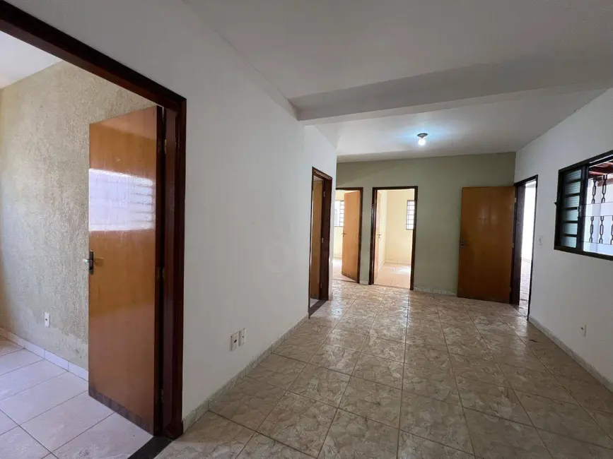 Foto 4 de Sobrado com 5 quartos à venda, 300m2 em Anapolis - GO