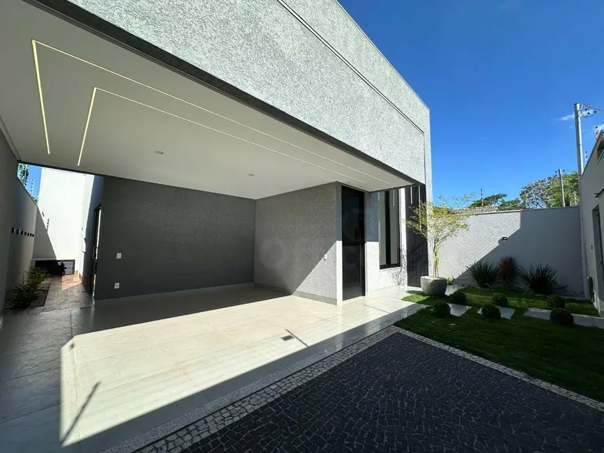 Foto 2 de Casa com 3 quartos à venda, 300m2 em Parque Brasília 2ª Etapa, Anapolis - GO