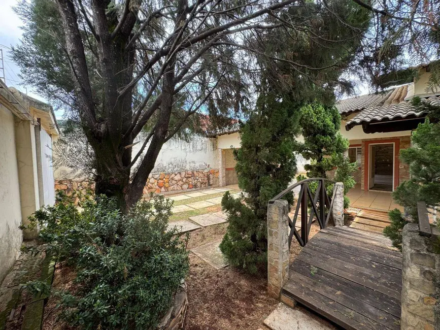 Foto 2 de Casa com 5 quartos para alugar, 464m2 em Jundiaí, Anapolis - GO