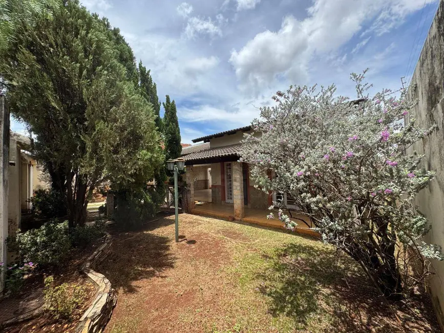 Foto 3 de Casa com 5 quartos para alugar, 464m2 em Jundiaí, Anapolis - GO