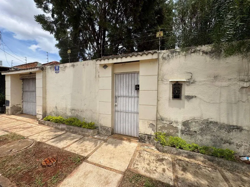 Foto 1 de Casa com 5 quartos para alugar, 464m2 em Jundiaí, Anapolis - GO