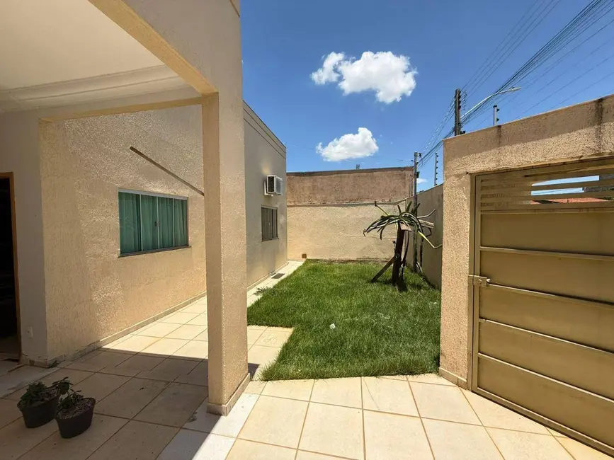 Foto 1 de Casa com 3 quartos à venda, 208m2 em Jardim das Samambaias, Anapolis - GO