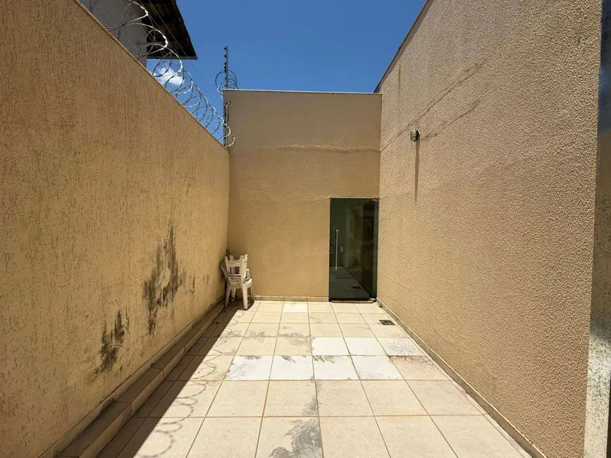 Foto 6 de Casa com 3 quartos à venda, 208m2 em Jardim das Samambaias, Anapolis - GO