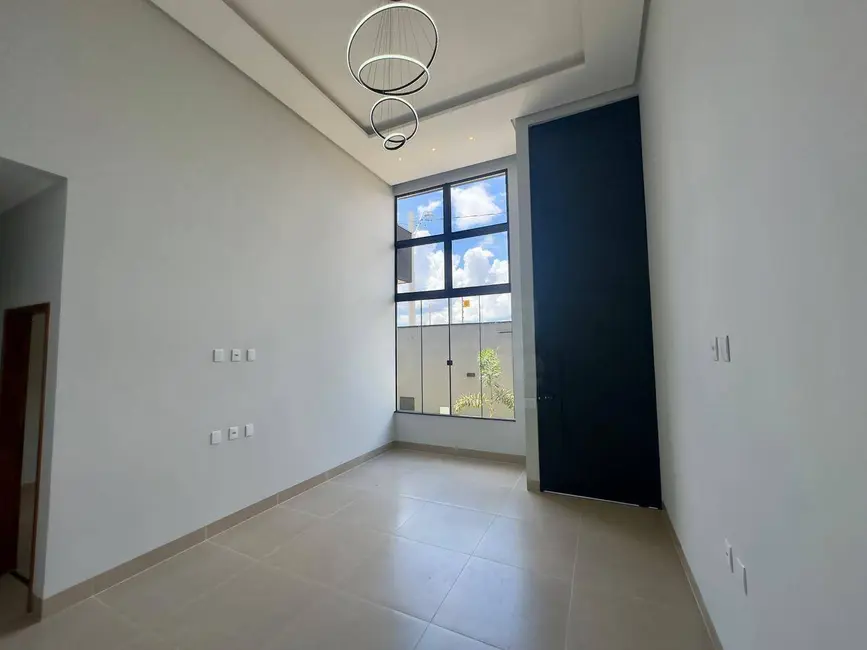 Casa com 3 quartos à venda, 210m2 em Anapolis - GO - imagem 7 Foto 7 de Casa com 3 quartos à venda, 210m2 em Anapolis - GO