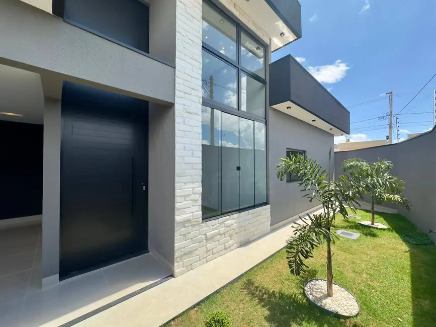 Casa com 3 quartos à venda, 210m2 em Anapolis - GO - imagem 4 Foto 4 de Casa com 3 quartos à venda, 210m2 em Anapolis - GO