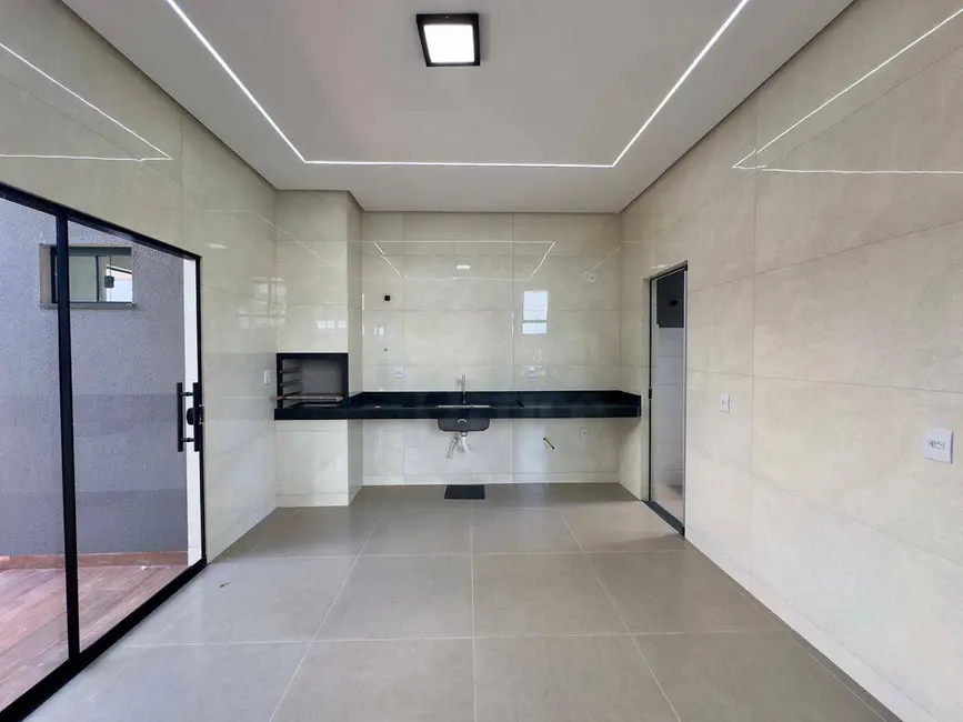 Casa com 3 quartos à venda, 210m2 em Anapolis - GO - imagem 9 Foto 9 de Casa com 3 quartos à venda, 210m2 em Anapolis - GO