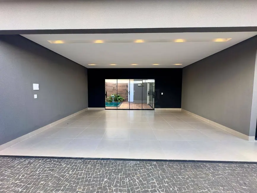 Casa com 3 quartos à venda, 210m2 em Anapolis - GO - imagem 2 Foto 2 de Casa com 3 quartos à venda, 210m2 em Anapolis - GO