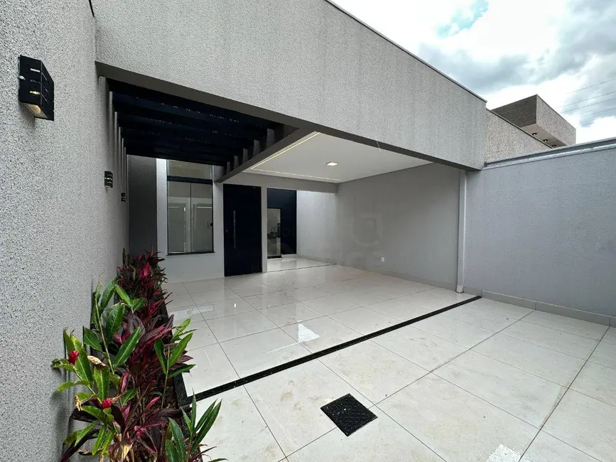 Foto 2 de Casa com 3 quartos à venda, 150m2 em Anapolis - GO