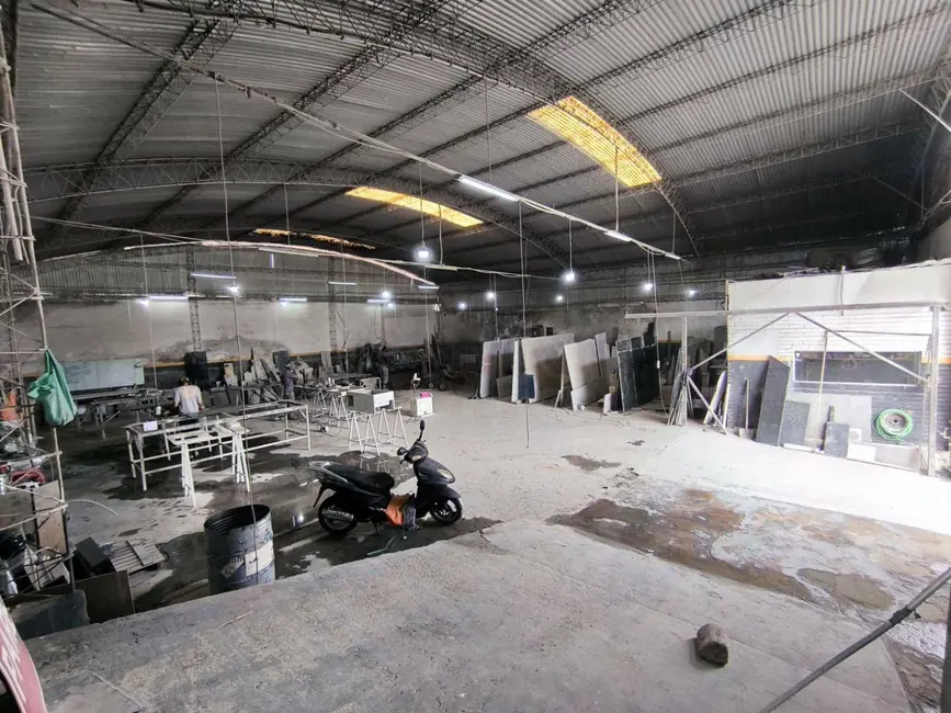 Armazém / Galpão à venda, 500m2 em Maracanã, Anapolis - GO - imagem 1 Foto 1 de Armazém / Galpão à venda, 500m2 em Maracanã, Anapolis - GO